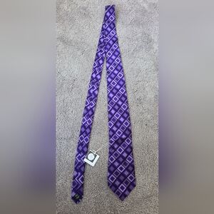 Croft & Barrow Purple Diamond Pattern Tie